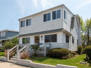 3 Irving Pl, Niantic, CT 06357