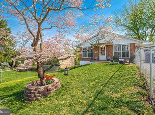 122 W 9th St, Front Royal, VA 22630