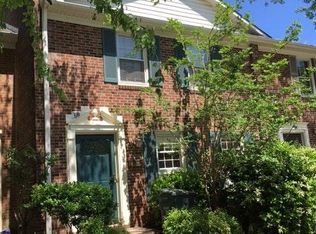 3221 Regents Park Ln Unit E, Greensboro, NC 27455
