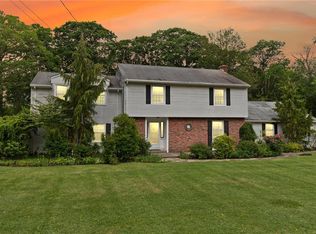 467 S Main St, Pascoag, RI 02859