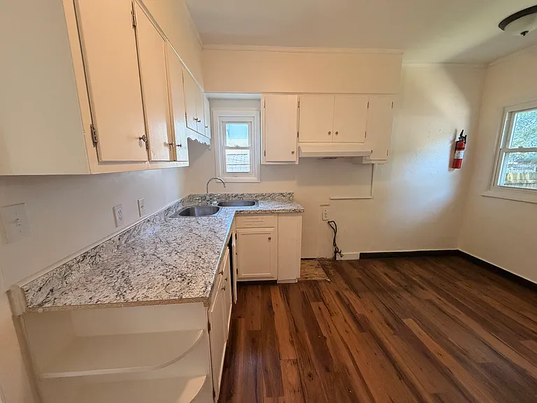 1546 Gould Rd — Photo 14