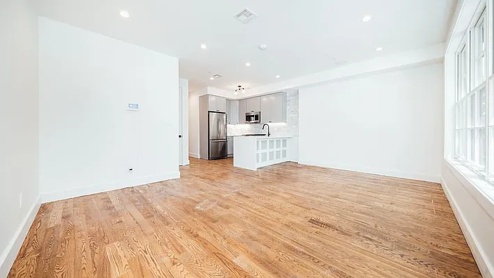 Rented by Nooklyn NYC LLC | media 8