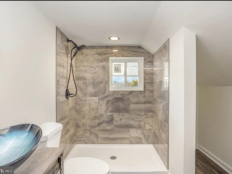 1239 Willow Rd — Photo 15