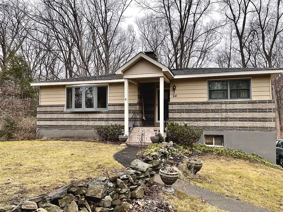 1st image of 64 Luty Dr