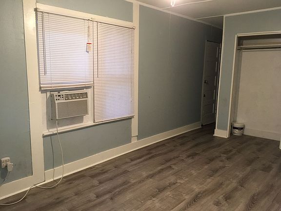 3rd image of 1223 17th St W