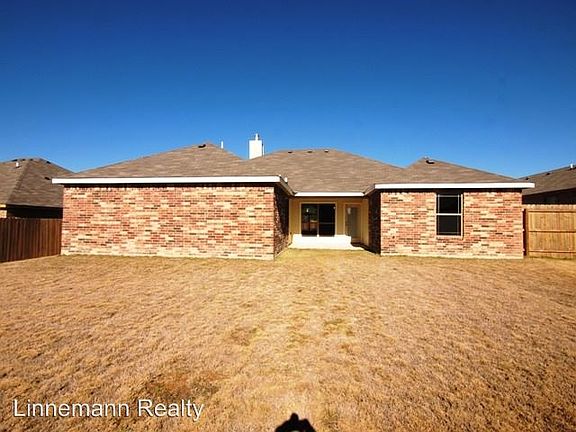 4th image of 708 Curtis Dr