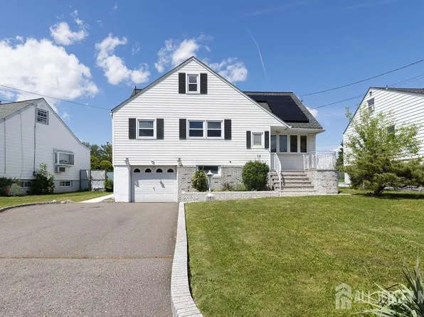 19 Jonquil Cir, Fords, NJ 08863