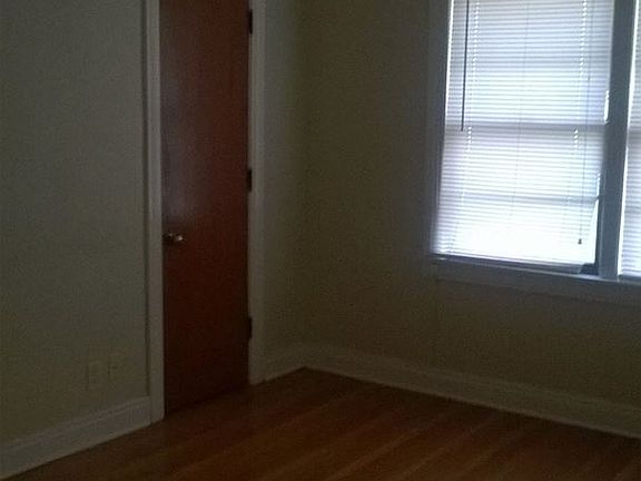 3rd image of 4407 Southern Pkwy APT 2