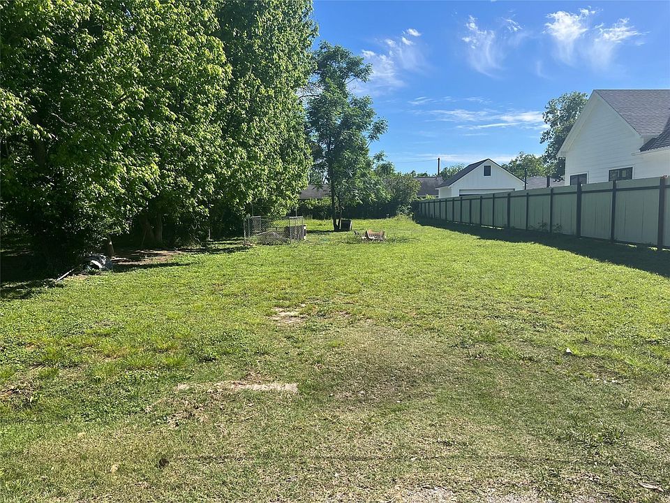 1st image of 1027 Adolph Dr