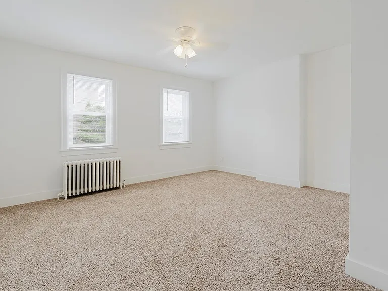 511 Woodbourne Ave — Photo 9