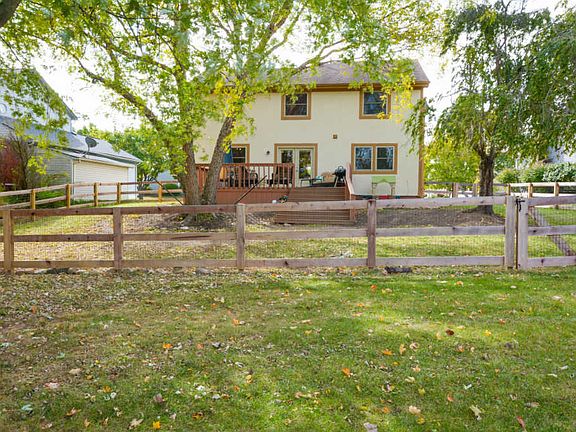 5th image of 3223 Farmbrook Dr