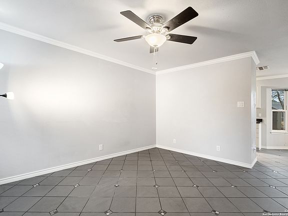 5th image of 413 BEVERLY DR