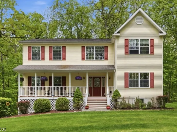 1 Foley Dr, Hampton Twp., NJ 07860