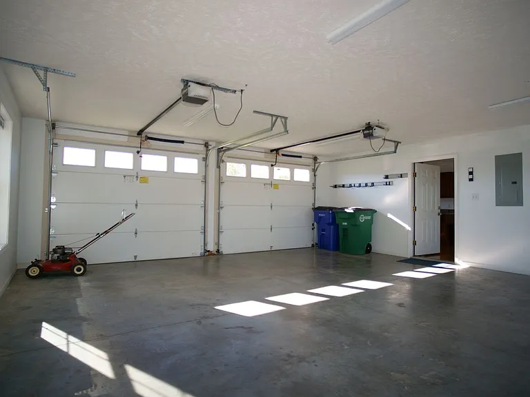 175 Kays Dr — Photo 17