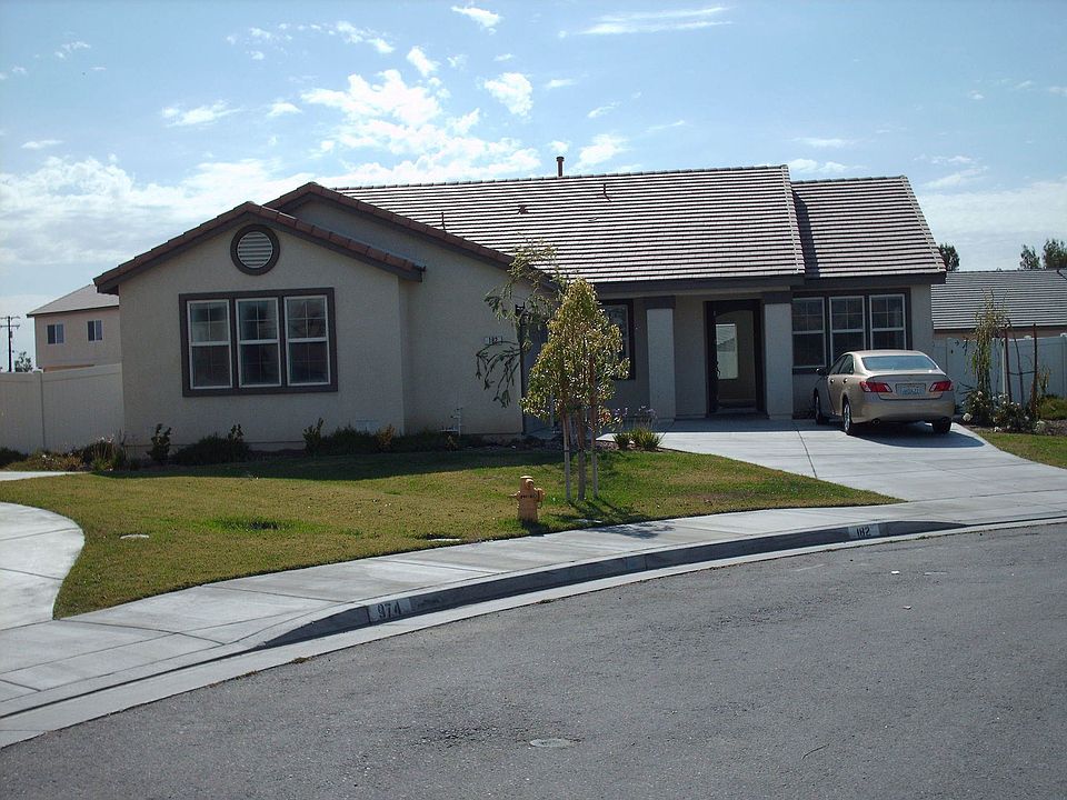 1st image of 182 Lily Ln