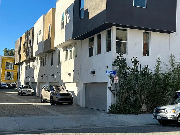 1839 Silent Era Dr — Photo 24