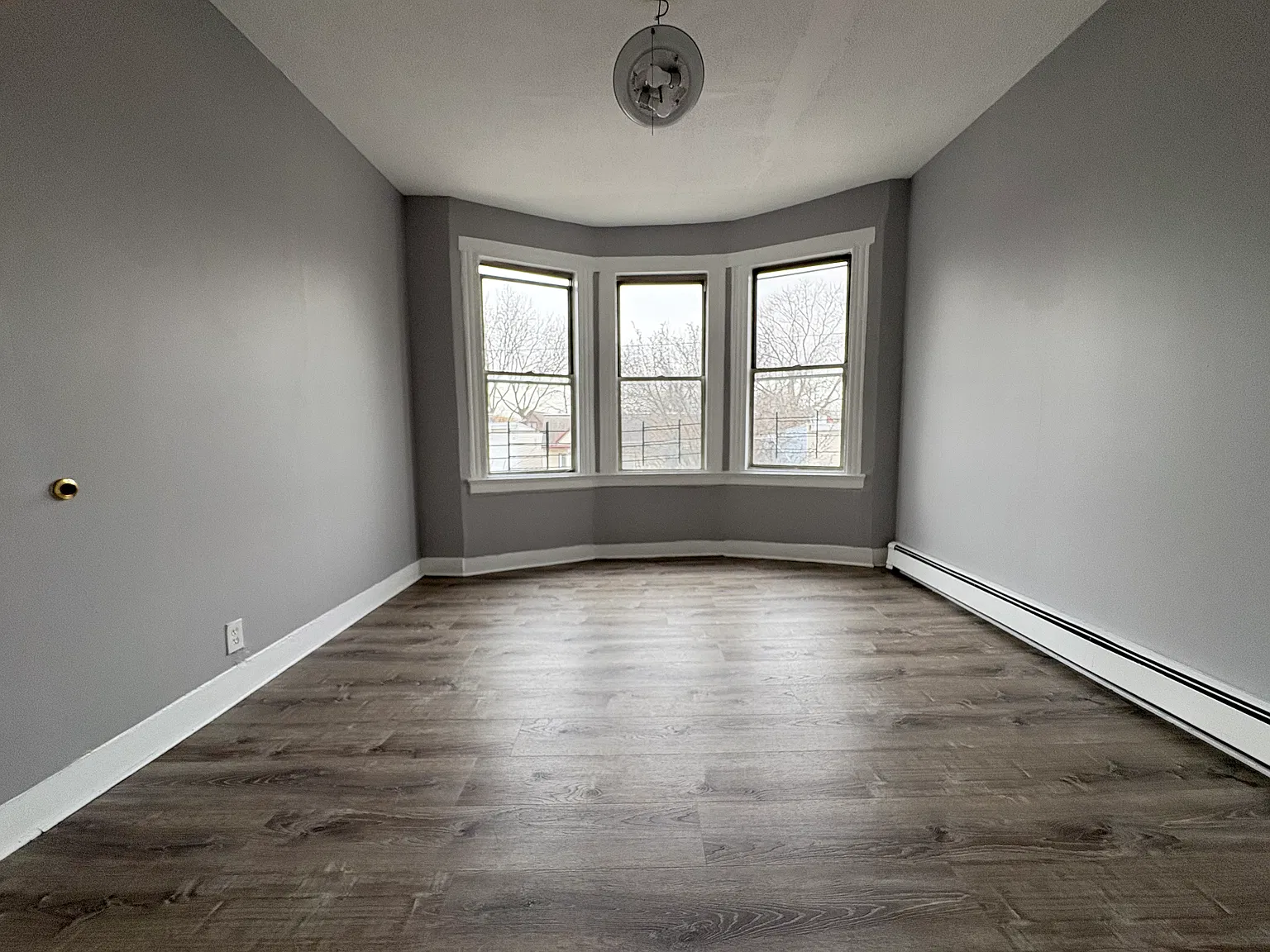 2 bed, 800 sqft, $2,000 — Photo 4