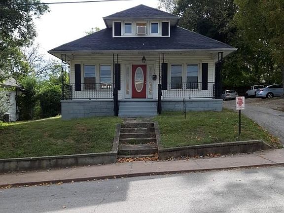 2nd image of 238 S Madison Ave