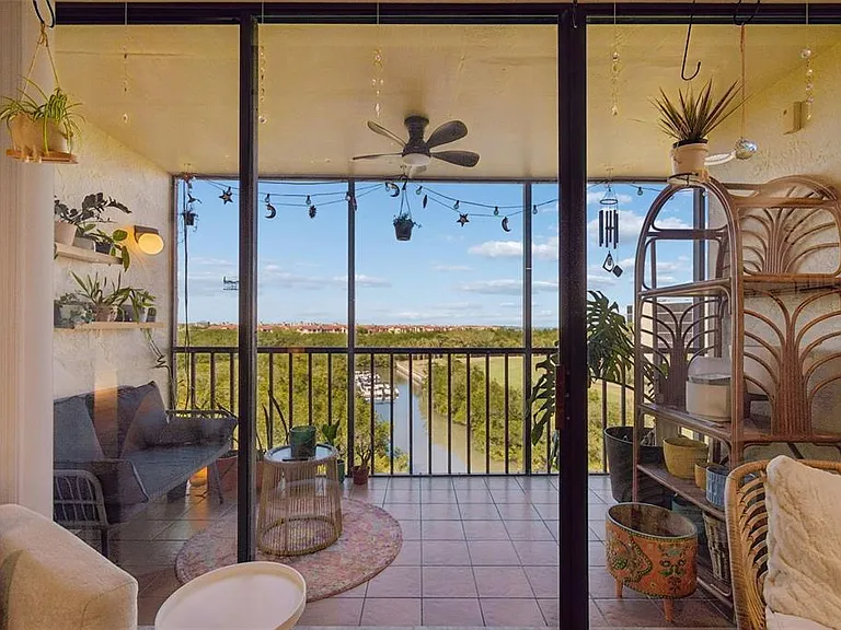 900 Cove Cay Dr #5F — Photo 46