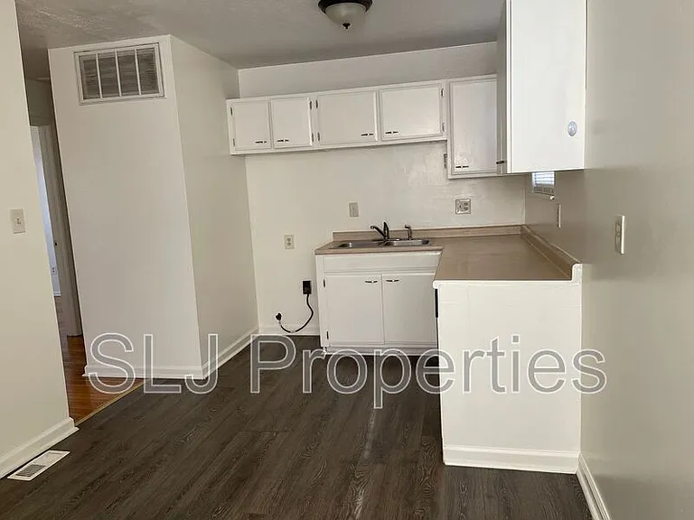 9913 Lochwick Way — Photo 4