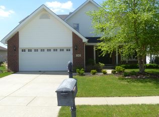 348 Curwick Dr, Bourbonnais, IL 60914