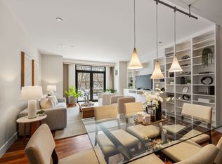 2400 Beacon St UNIT 102, Chestnut Hill, MA 02467
