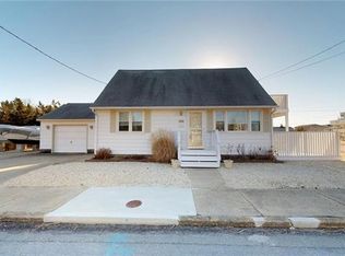294 N 11th St, Surf City, NJ 08008
