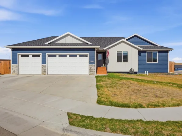 1013 Shape Ct, Rapid City, SD 57703