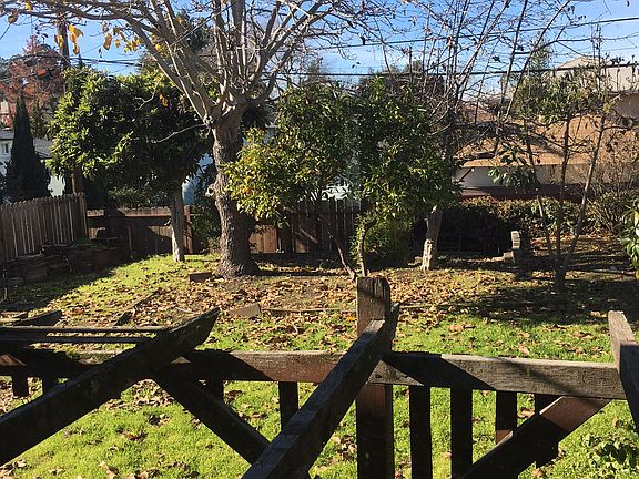5th image of 1713 Tuolumne St