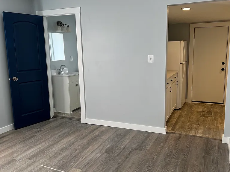 1556 S Belmont Ave #1 — Photo 8