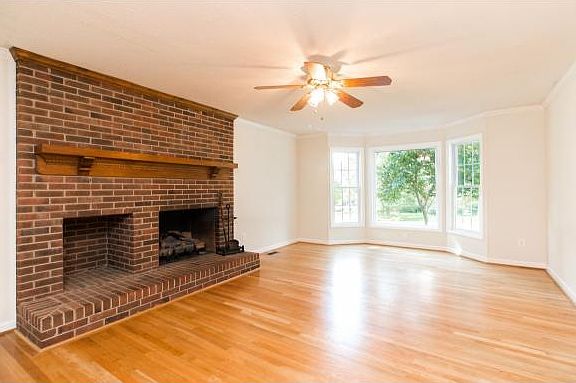 4th image of 2908 Ramblewood Dr