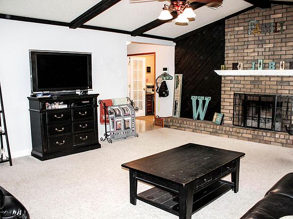 5th image of 7807 Cervin Dr