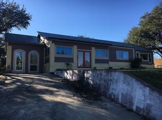 506 N Walnut St, Lampasas, TX 76550