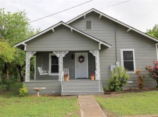 402 E Ball St, Tom Bean, TX 75491