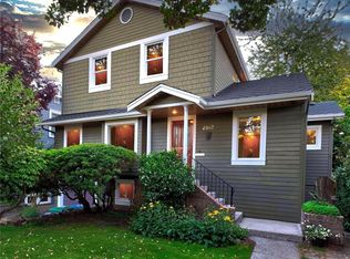 2587 8th Ave W, Seattle, WA 98119