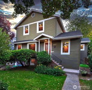 2587 8th Avenue W, Seattle, WA, 98119