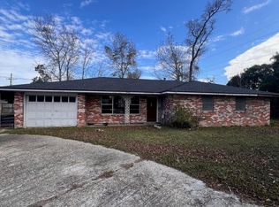 1401 Forest Ln, Sulphur, LA 70663