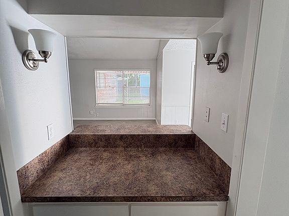 5th image of 11218 Sagemeadow Ln