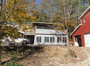 779 34th St, Allegan, MI 49010