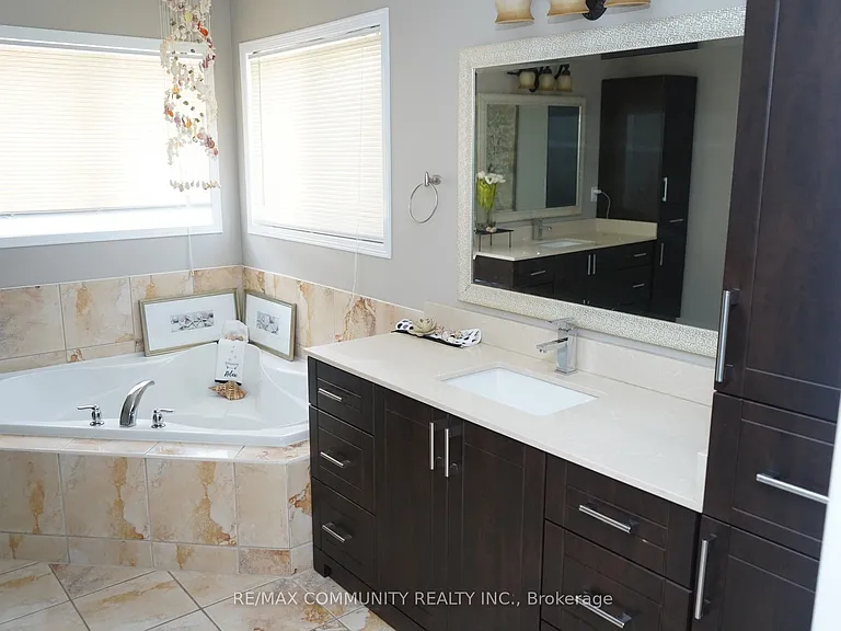 151 Gillett Dr — Photo 26