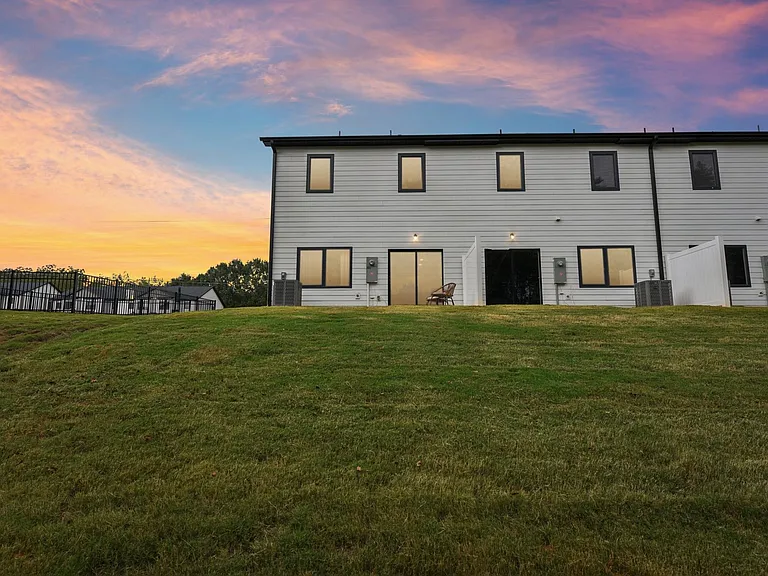 900 Ac Little Dr — Photo 22