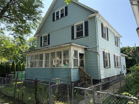 3rd image of 481-483 Hawley St