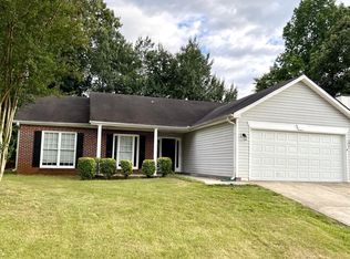 365 Heathgate Dr, Lawrenceville, GA 30044