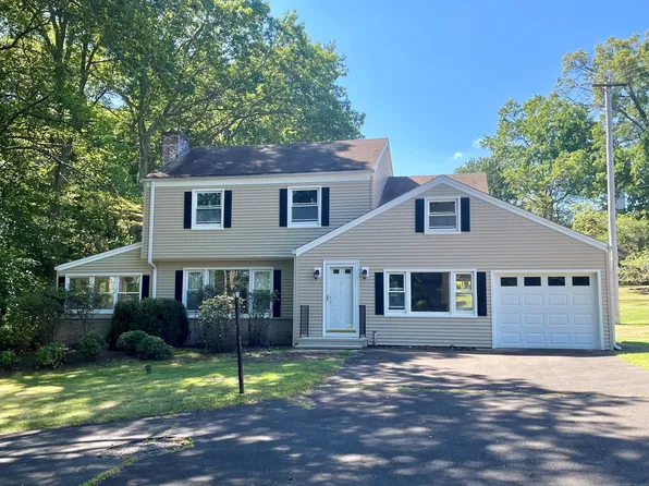 1044 Dunbar Hill Road, Hamden, CT 06514