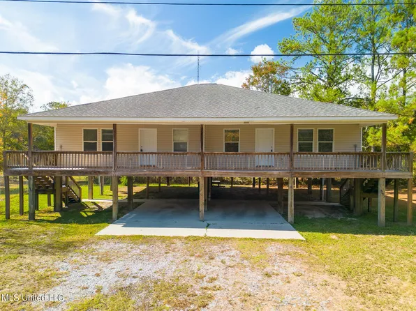 8085/8087 Royal Oak Rd, Bay Saint Louis, MS 39520