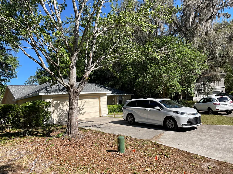 4241 NW 36th St — Photo 3