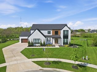 10092 Tall Grass Trl, Saint John, IN 46373