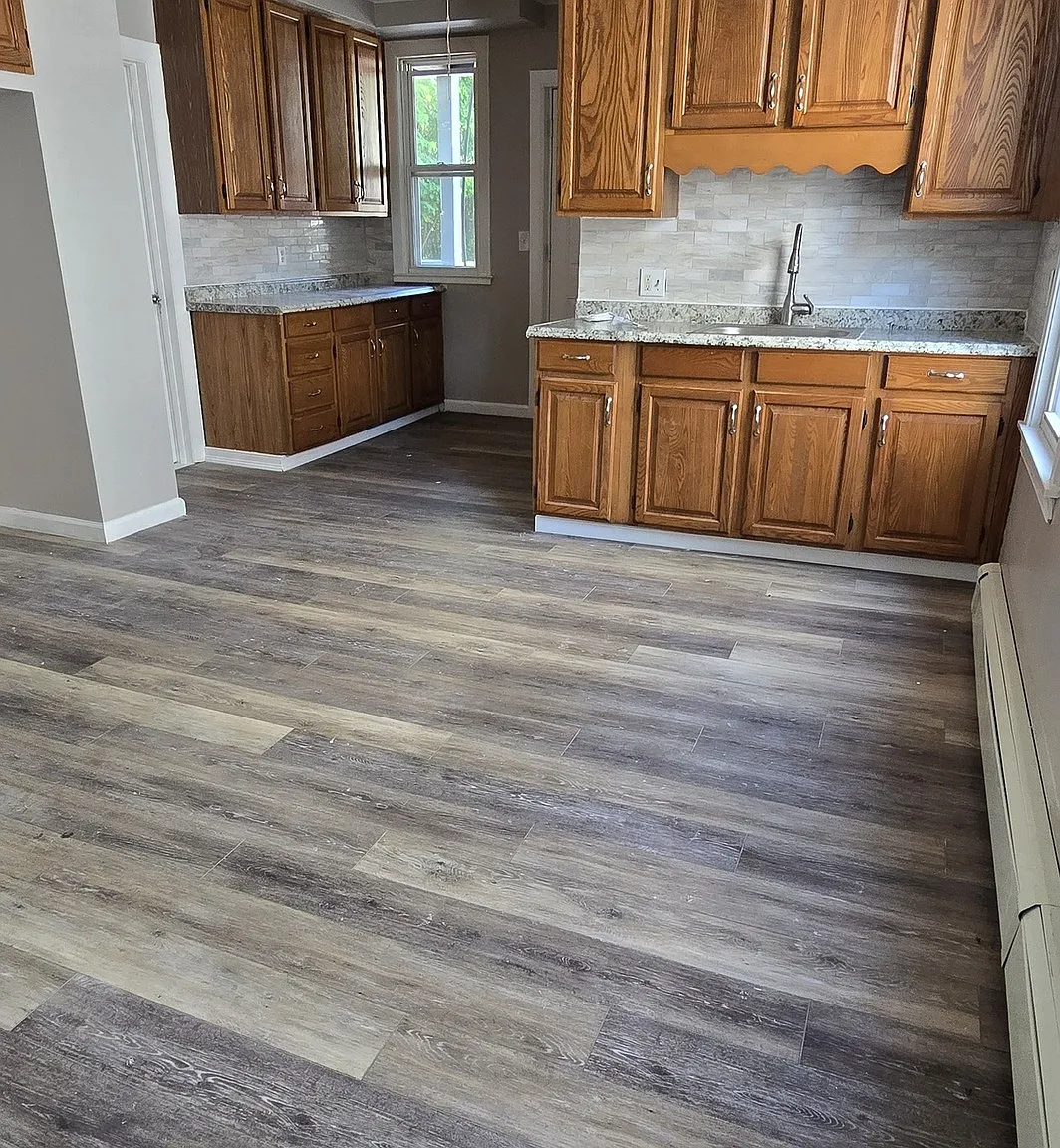 2 bed, 1.0 bath, 3648 sqft, $1,780 — Photo 3