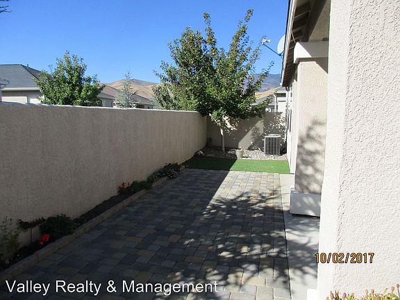 3rd image of 1267 Quail Run Dr