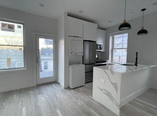 108 Chelsea St #3-R, Boston, MA 02128